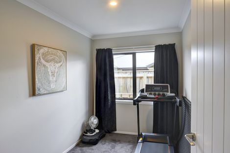 Photo of property in 19 Feist Street, Carterton, 5713