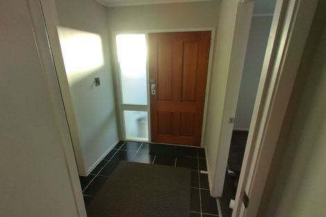 Photo of property in 15 Kindergarten Drive, Conifer Grove, Takanini, 2112
