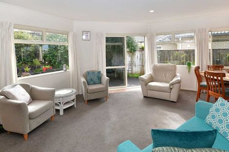 Photo of property in 3 Chesterfield Way, Orewa, 0931
