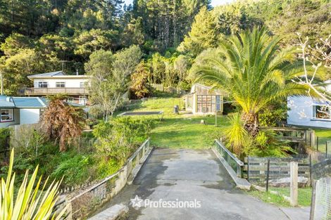 Photo of property in 49 Elmslie Road, Pinehaven, Upper Hutt, 5019