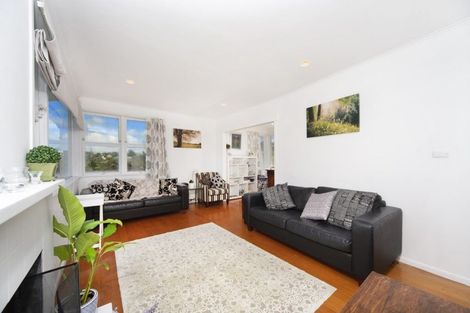 Photo of property in 24 Palmerston Road, Birkenhead, Auckland, 0626