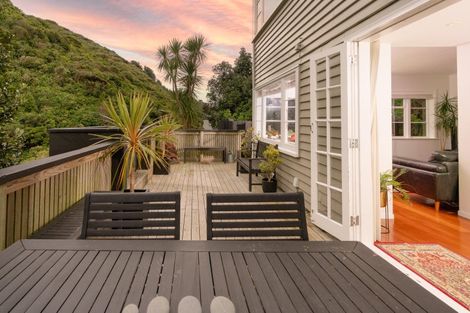 Photo of property in 421 Ohiro Road, Brooklyn, Wellington, 6021