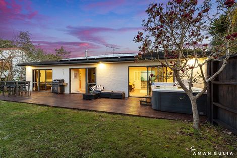 Photo of property in 135 Greenhithe Road, Greenhithe, Auckland, 0632