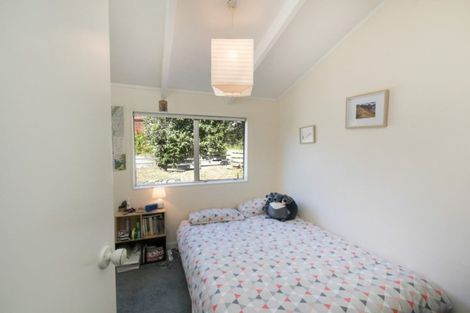 Photo of property in 1/12 Kenef Road, Paremata, Porirua, 5024