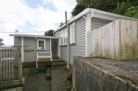 Photo of property in 23 Totara Street, Eastbourne, Lower Hutt, 5013