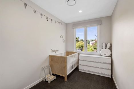 Photo of property in 46 Sylvan Avenue, Northcote, Auckland, 0627