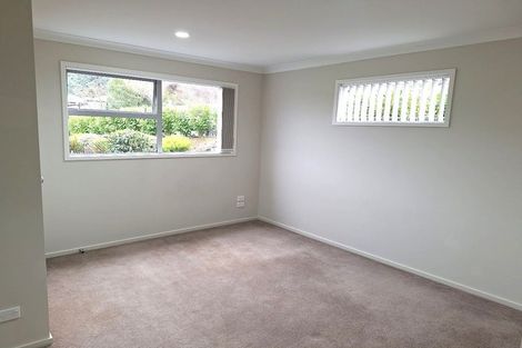 Photo of property in 82a Kirton Drive, Riverstone Terraces, Upper Hutt, 5018