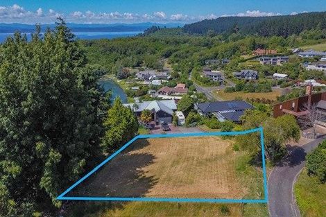 Photo of property in 14 Ewing Grove, Acacia Bay, Taupo, 3330