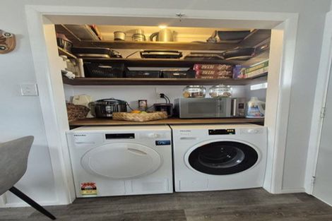 Photo of property in 2/9 Whitley Avenue, Ebdentown, Upper Hutt, 5018