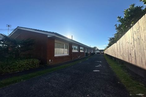 Photo of property in 22 Grande Vue Road, Hillpark, Auckland, 2102