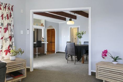 Photo of property in 6 Regents Grove, Richmond Heights, Taupo, 3330