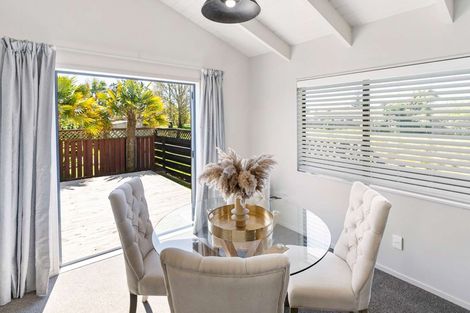 Photo of property in 5b Emery Place, Papamoa Beach, Papamoa, 3118