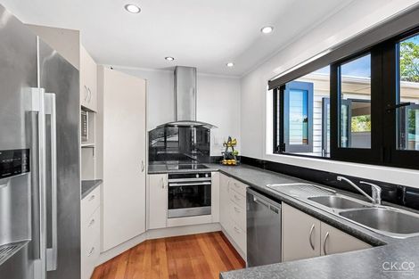 Photo of property in 76 Horoeka Street, Stokes Valley, Lower Hutt, 5019