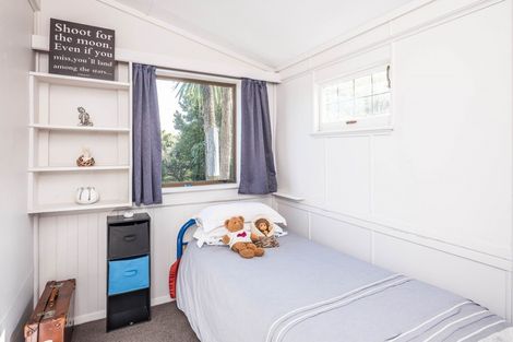 Photo of property in 3 Tainui Street, Raumati Beach, Paraparaumu, 5032