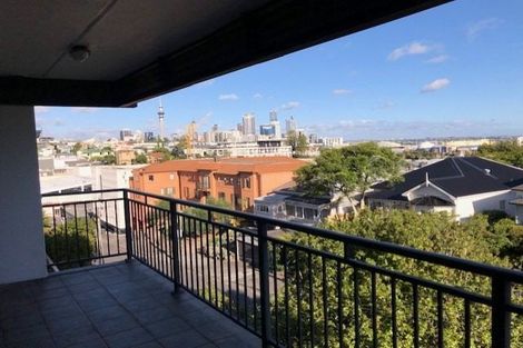 Photo of property in 2d/28 Stanwell Street, Parnell, Auckland, 1052