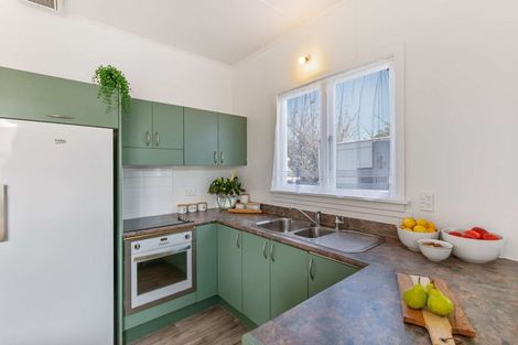 Photo of property in 3 Perham Place, Aramoho, Whanganui, 4500