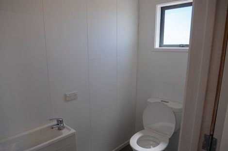 Photo of property in 14 Spicer Road, Cable Bay, 0420