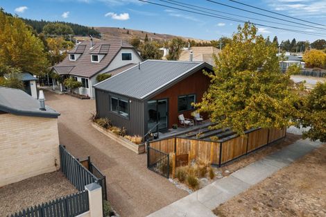 Photo of property in 84 Sunderland Street, Clyde, 9330