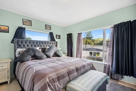 Photo of property in 7 Downs View Place, Pukerua Bay, 5026
