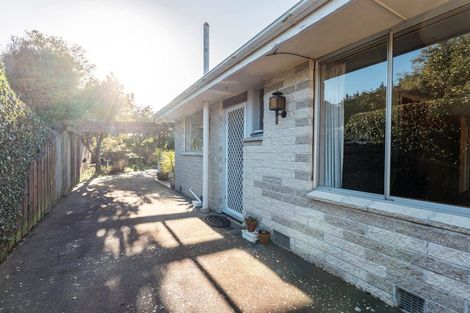 Photo of property in 2/367a Withells Road, Avonhead, Christchurch, 8042