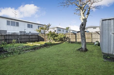 Photo of property in 30a Wellington Street, Pukekohe, 2120