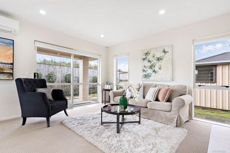 Photo of property in 99 Bayvista Drive, Karaka, Papakura, 2113