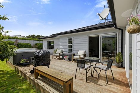 Photo of property in 38 Brian Morgan Terrace, Wainuiomata, Lower Hutt, 5014