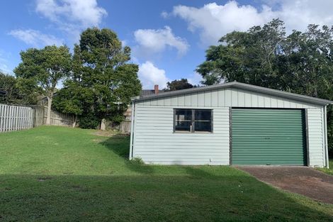 Photo of property in 72 Derwent Crescent, Titirangi, Auckland, 0604