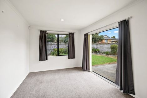 Photo of property in 17 Rochester Place, Nawton, Hamilton, 3200