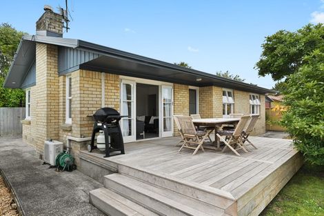 Photo of property in 50 Storey Avenue, Forest Lake, Hamilton, 3200