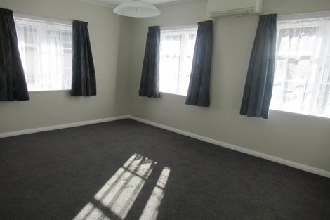 Photo of property in 2 Saint James Avenue, Boulcott, Lower Hutt, 5011