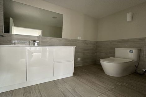 Photo of property in 13 Millcroft Lane, Ranui, Auckland, 0612