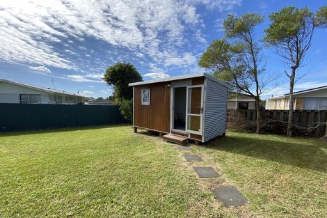 Photo of property in 27 Astor Place, Manurewa, Auckland, 2102