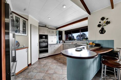 Photo of property in 18 Onaero Beach Road, Onaero, Waitara, 4383