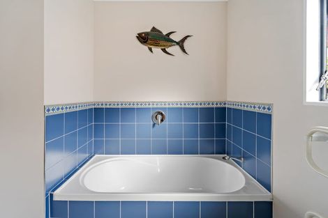 Photo of property in 15 Glenreagh Place, Torbay, Auckland, 0630