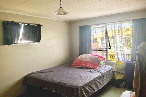 Photo of property in 21 Shalimar Place, Clover Park, Auckland, 2019