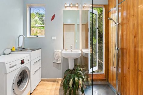 Photo of property in 2447 Port Waikato-waikaretu Road, Waikaretu, Tuakau, 2695