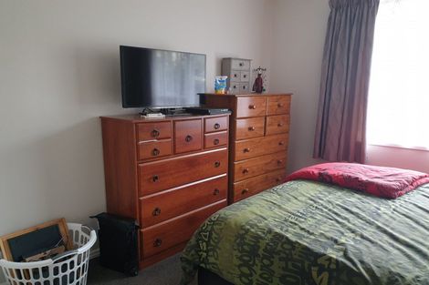 Photo of property in 2/87 Lonsdale Street, New Brighton, Christchurch, 8083