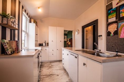 Photo of property in 224 Park Street, Winton, 9720