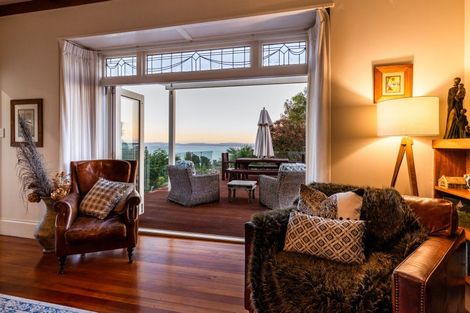 Photo of property in 117 Priestley Terrace, Bluff Hill, Napier, 4110