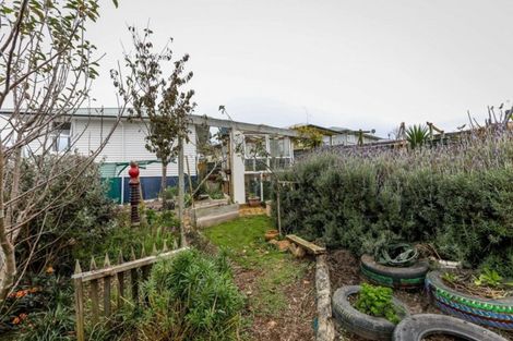 Photo of property in 37 Belair Avenue, Blagdon, New Plymouth, 4310