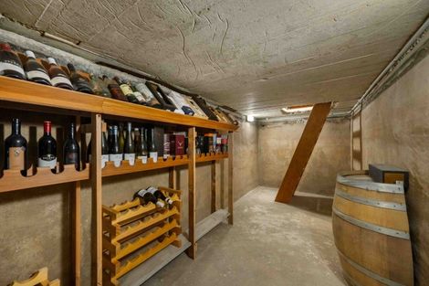 Photo of property in 1 Hall Road, Bannockburn, Cromwell, 9384