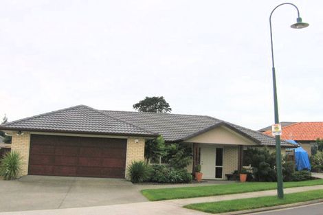 Photo of property in 16 Gilford Place, East Tamaki Heights, Auckland, 2016