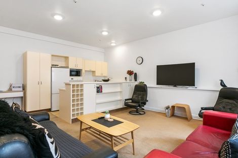 Photo of property in 12/31 Dowling Street, Dunedin Central, Dunedin, 9016