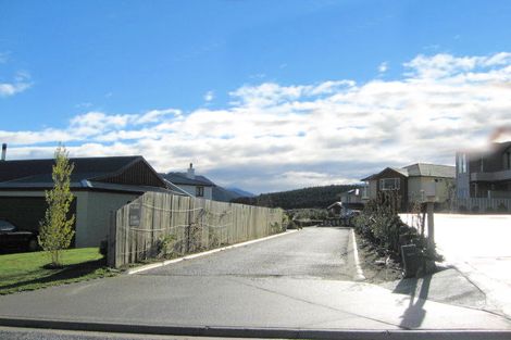 Photo of property in 22 Mataraki Place, Wanaka, 9305
