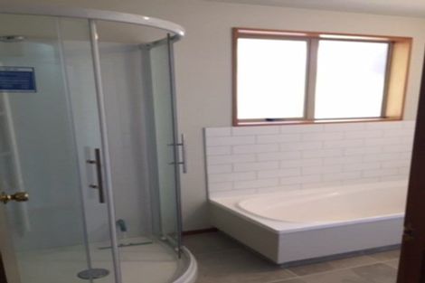 Photo of property in 2/66 Martin Avenue, Beckenham, Christchurch, 8023