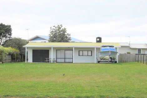 Photo of property in 4 Poplar Street, Whitianga, 3510