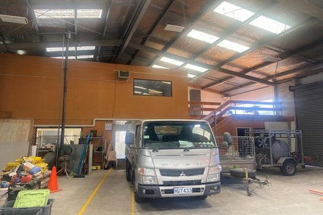 Photo of property in 25a Devon Road, Bucklands Beach, Auckland, 2012