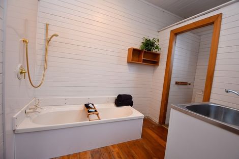 Photo of property in 24 Garrison Street, Carterton, 5713