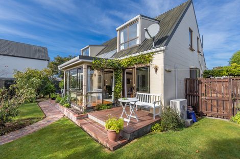 Photo of property in 2/38 Onslow Street, St Albans, Christchurch, 8014